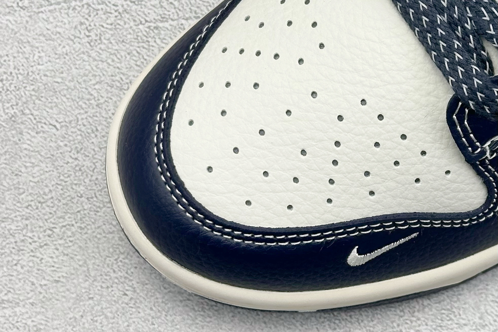 「コラボモデル」Nike SB Dunk Low x Supreme コラボレーション ロー タイプ スケート シューズ