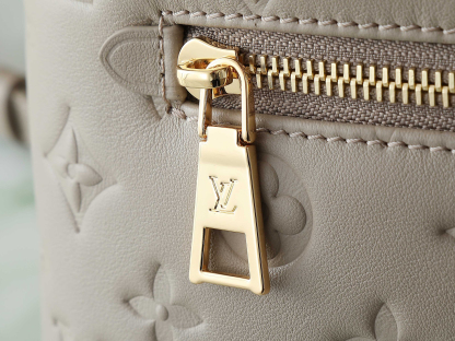 ルイ・ヴィトン「Louis Vuitton」COUSSIN BACKPACK ミニバッグ