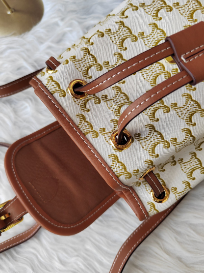 セリーヌ「Celine」Triomphe ミニ バックパック