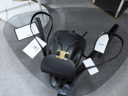 セリーヌ「Celine」BONNIE スムースレザー バックパック