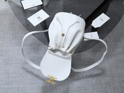 セリーヌ「Celine」BONNIE スムースレザー バックパック