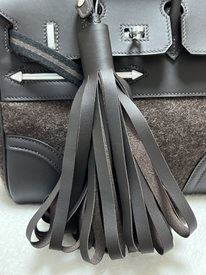 エルメス「Hermès」ウッド（烏木色）スウィフトレザー＆フェルト シルバーハードウェア バッグ