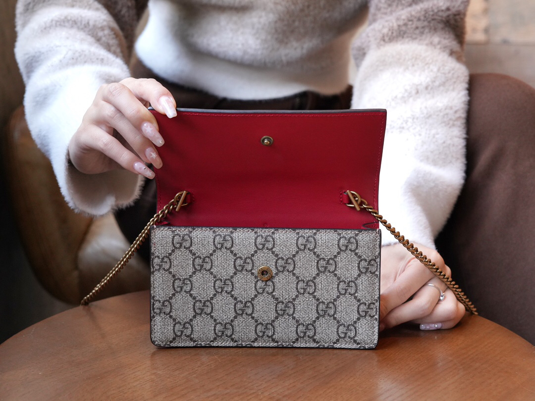 グッチ「Gucci」GG Supreme チェリー ミニバッグ