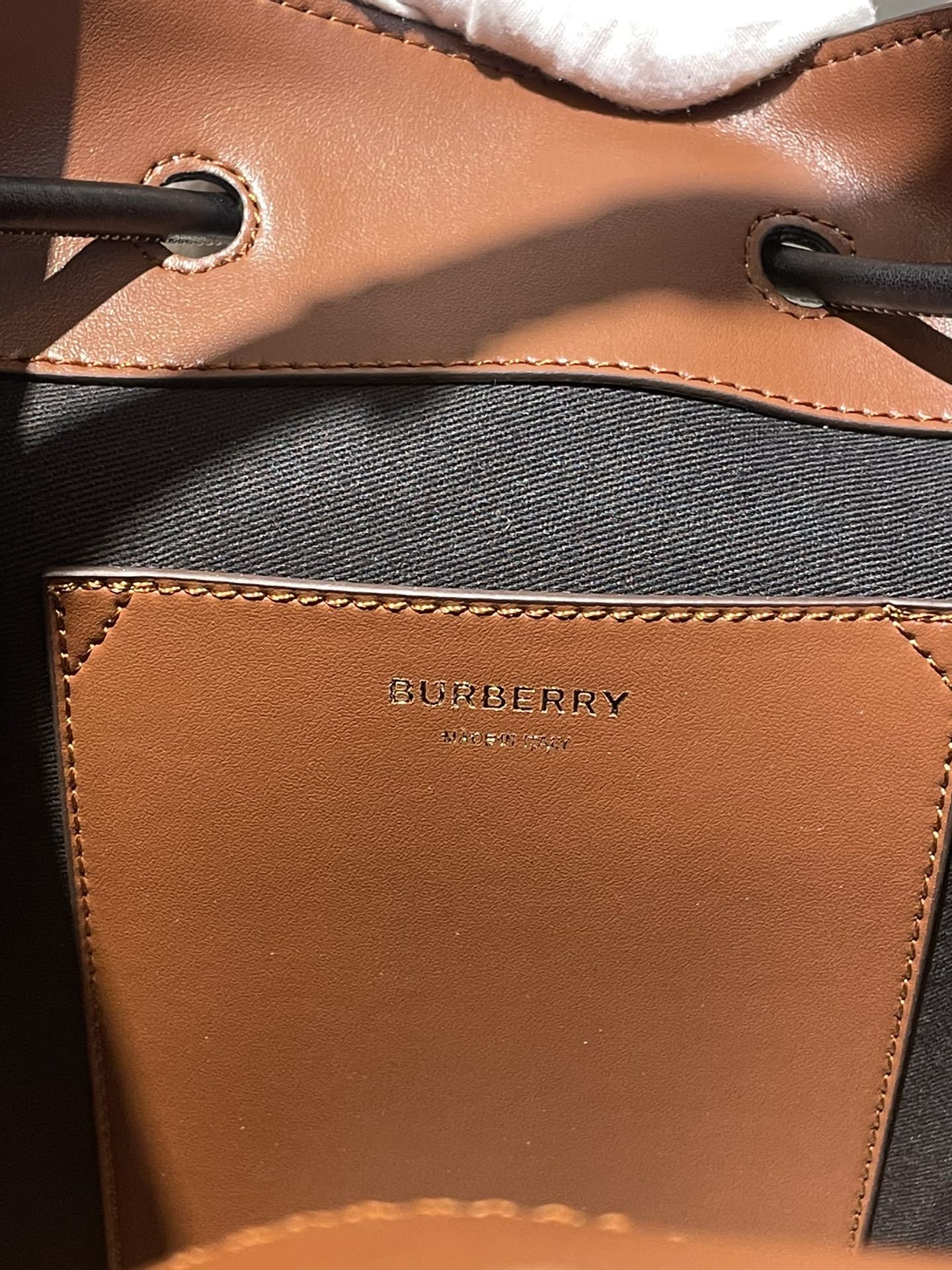 バーバリー「Burberry」TBモノグラム レザー&キャンバス ミニ ウォーターバッグ