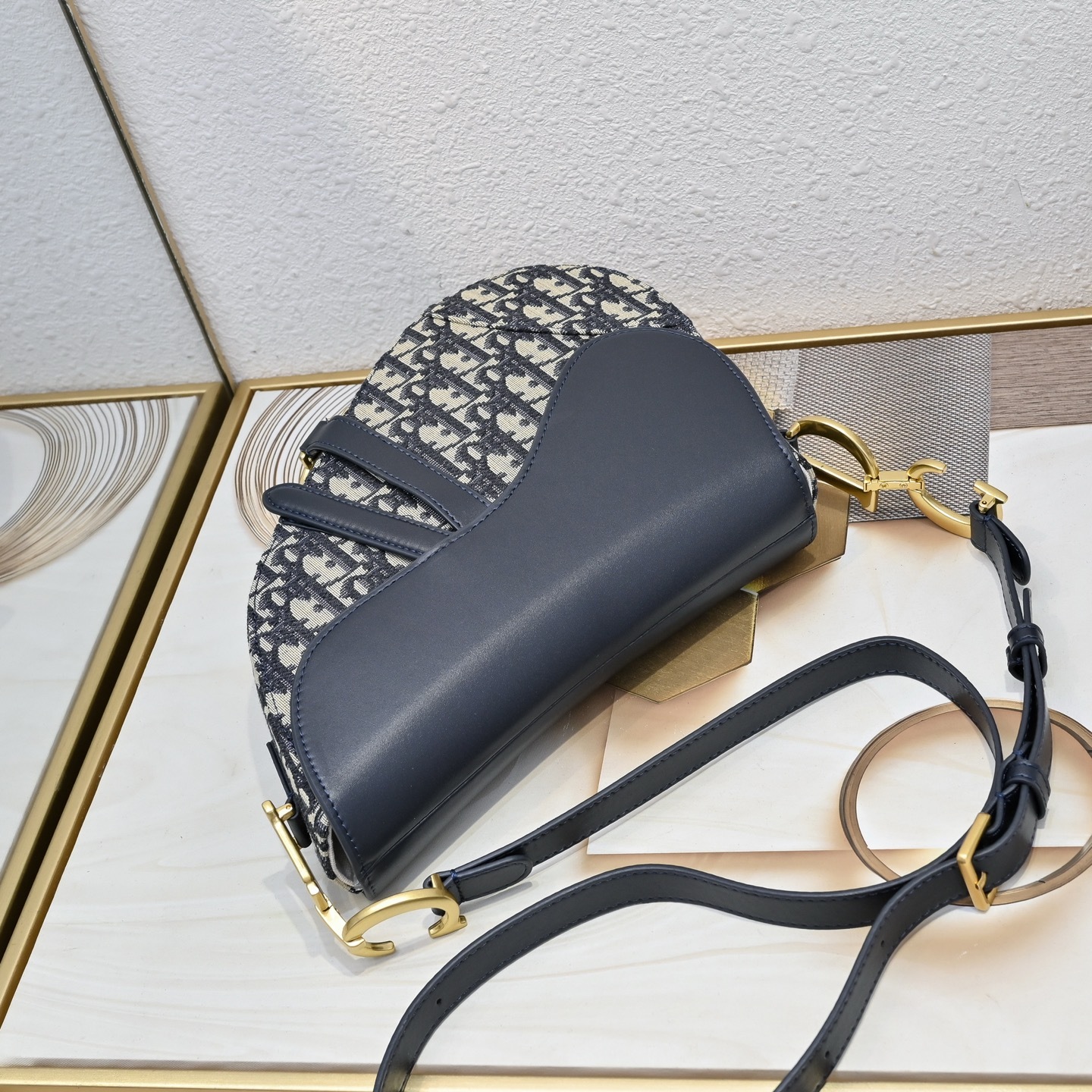 ディオール「Dior」サドルバッグ ショルダーバッグ