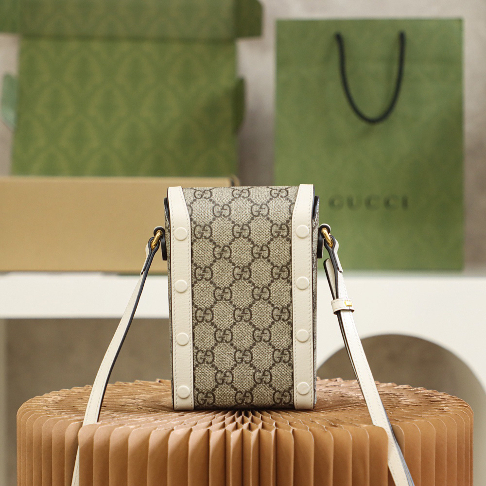 グッチ「Gucci」 ホースビット スマホバッグ