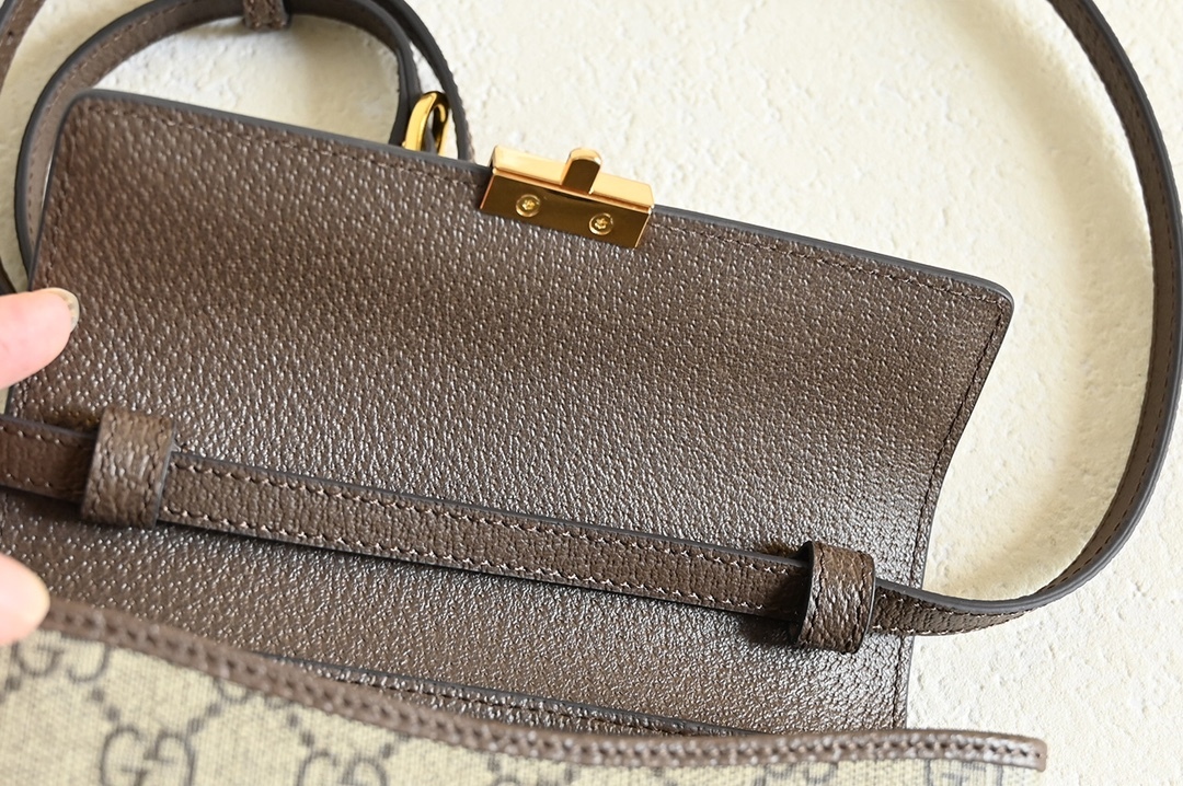 グッチ「Gucci」キャンバス ロックショルダーバッグ