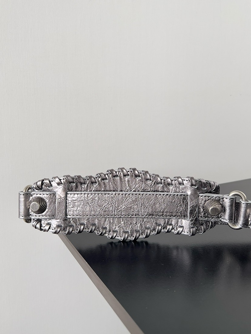 バレンシアガ「Balenciaga」ショルダーバッグ