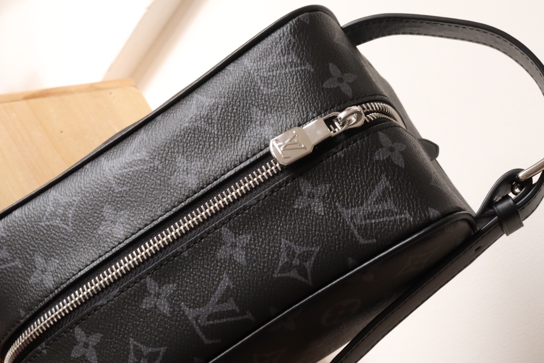 ルイ・ヴィトン「Louis Vuitton」DAMIER GRAPHITE ウォーターボトルホルダー バッグ