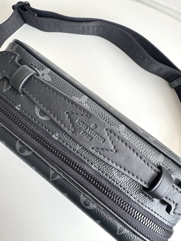 ルイ・ヴィトン「Louis Vuitton」SLo メッセンジャーバッグ