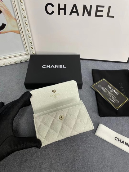 シャネル「Chanel」カヴィアレザー ダイヤモンドロゴ カードケース