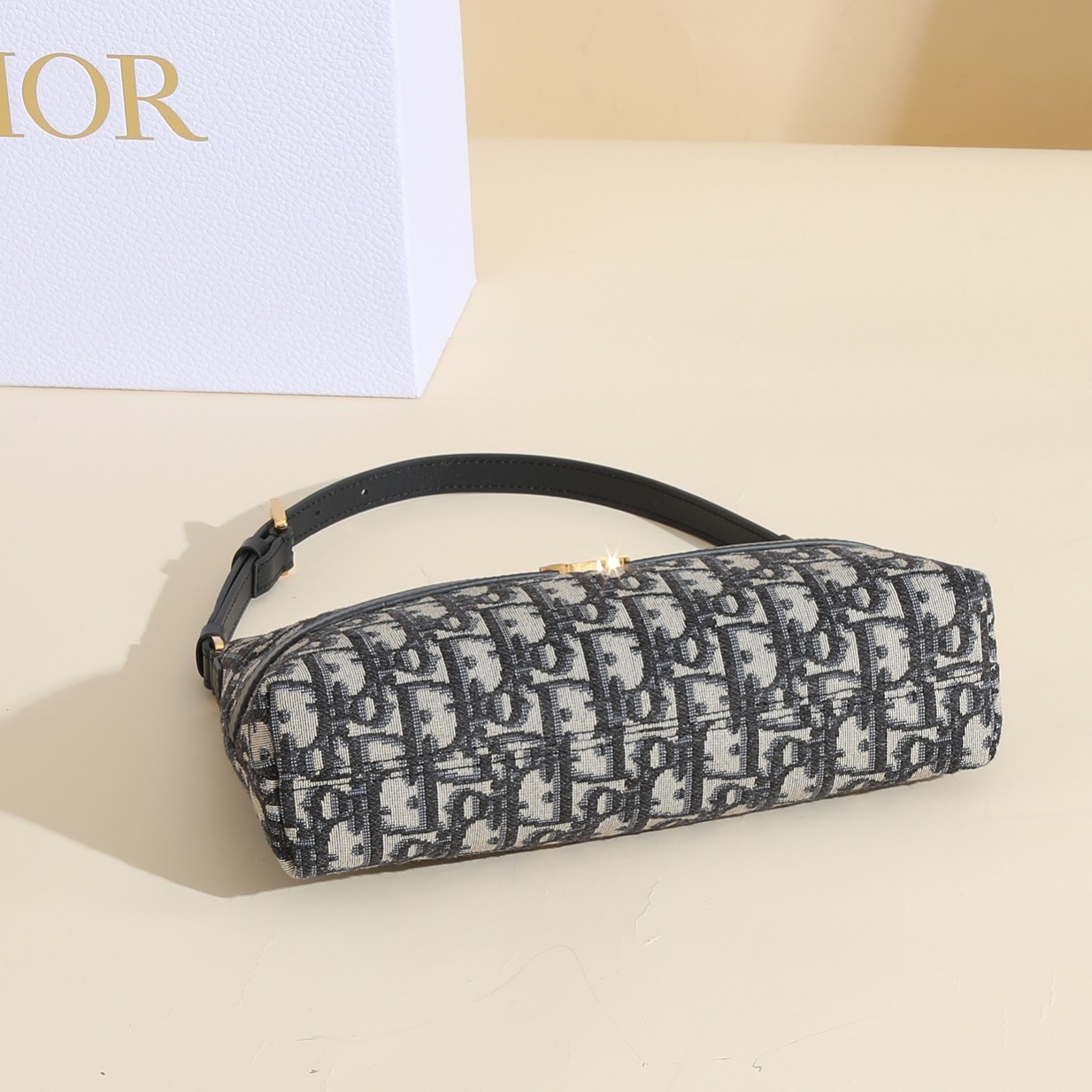 ディオール「Dior」30 MONTAIGNE オブリーク ミニ ショルダーバッグ