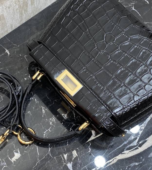 フェンディ「Fendi」Peekaboo Classic レザーーハンドバッグ