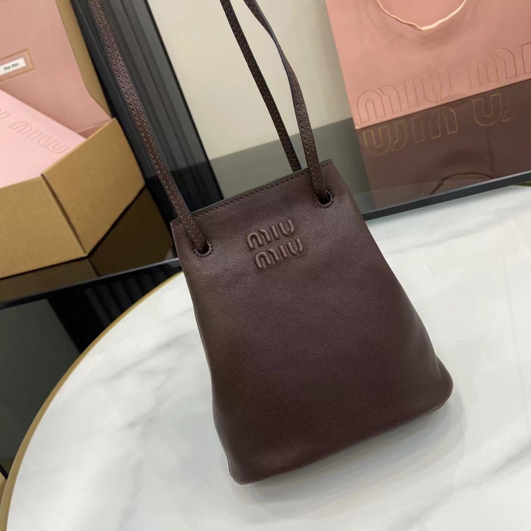 ミュウミュウ「Miu Miu」ミニ バケットバッグ ラムスキン マルチウェイ