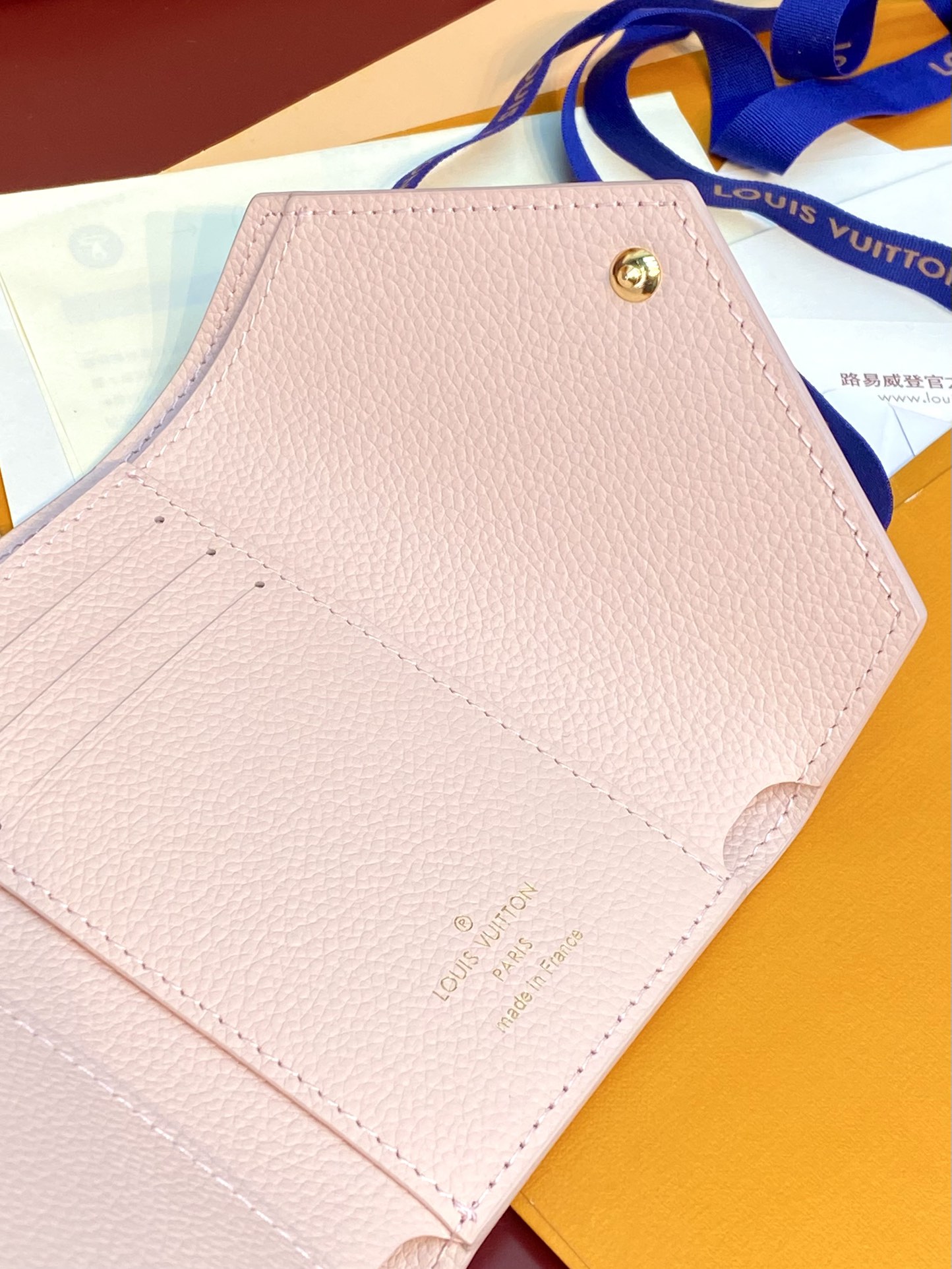 ルイ・ヴィトン「Louis Vuitton」 VICTORINE ウォレット