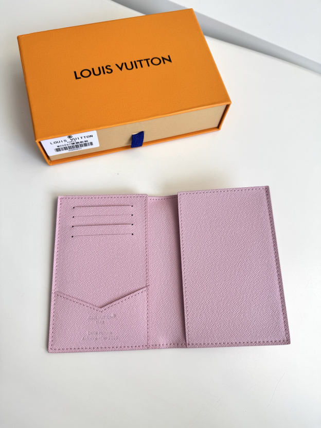 ルイ・ヴィトン「Louis Vuitton」MONOGRAM パスポートケース