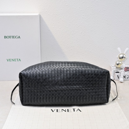 ボッテガ・ヴェネタ「Bottega Veneta」ピナコテカ トートバッグ ミディアム イントレチャート レザー