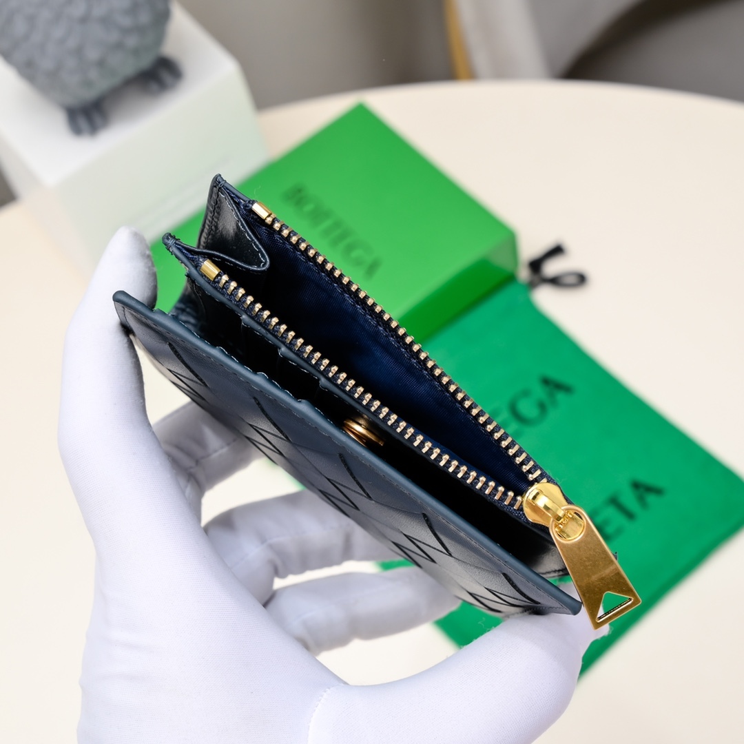 ボッテガ・ヴェネタ「Bottega Veneta」イントレチャート レザー コンコンパクトウォレット