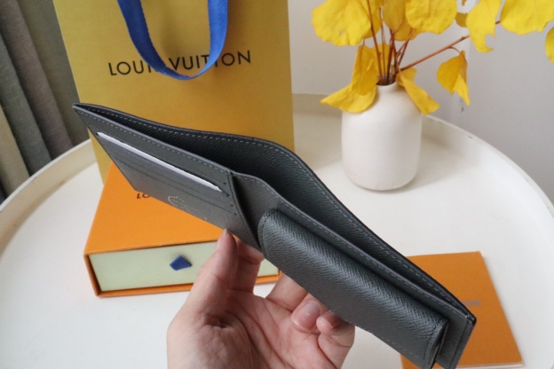 ルイ・ヴィトン「Louis Vuitton」LV x YK ポルトフォイユ･マルコ