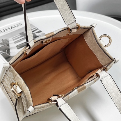 コーチ「Coach」シグネチャー ジャカード×レザー ショルダーバッグ