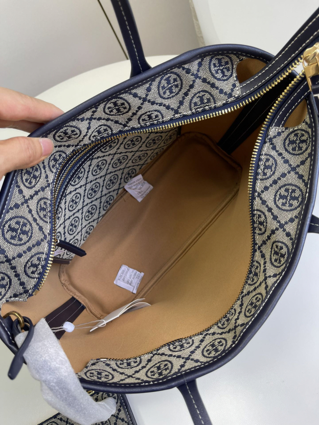 トリー バーチ「Tory Burch」 T Monogram ショッピングトート