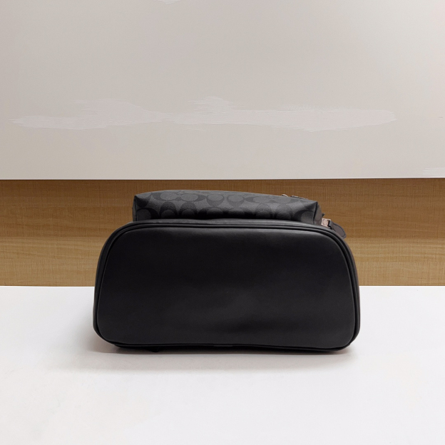 コーチ「Coach」West メンズ ツインジッパー バックパック