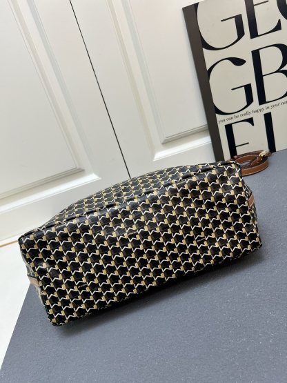 モイナ「Moynat」マルチウェイショルダーバッグ