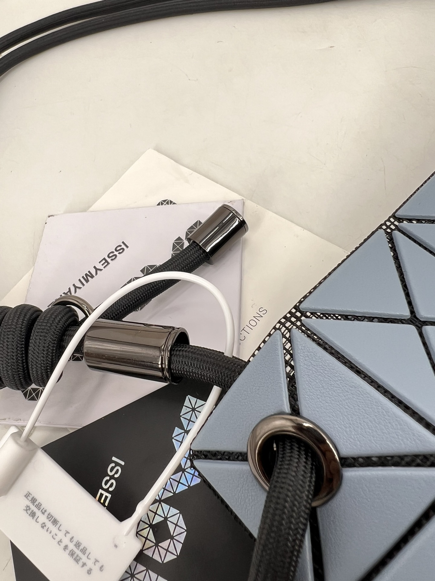 イッセイ・ミヤケ「Issey Miyake」ボストンショルダーバッグ