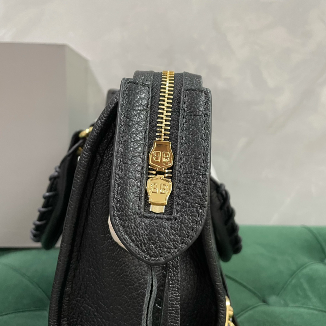 バレンシアガ「Balenciaga」Motocross Bag