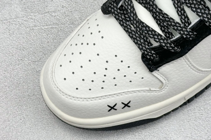 「コラボモデル」Burberry x NikeSB Dunk Low XC （Nike × BURBERRY Collaboration Nike SB Dunk Low XC）