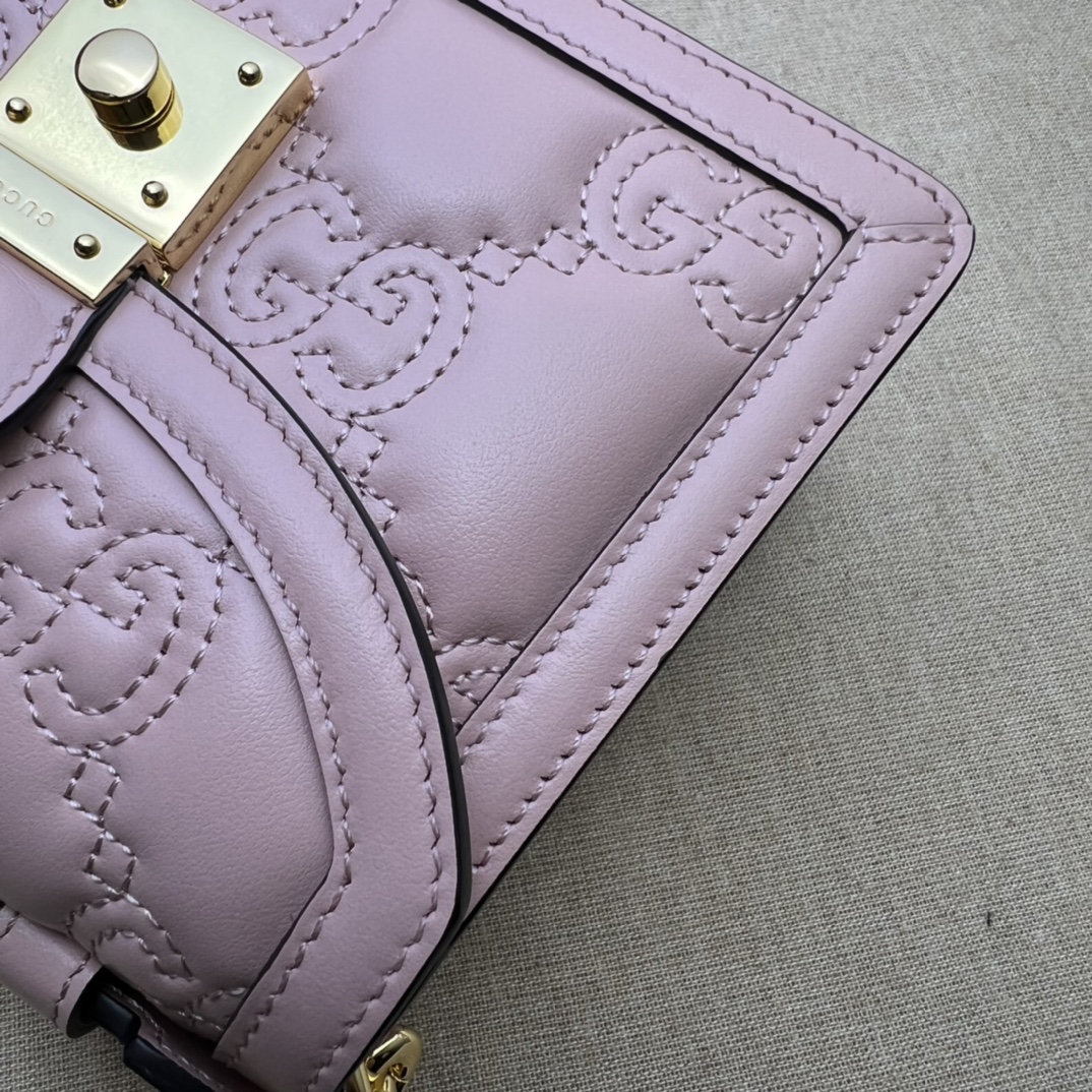 グッチ「Gucci」ショルダーバッグ