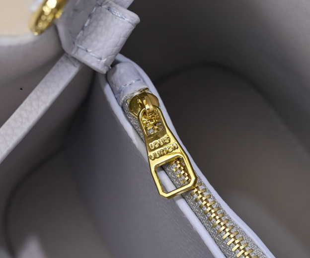 ルイ・ヴィトン「Louis Vuitton」 Néonoé BB トートバッグ