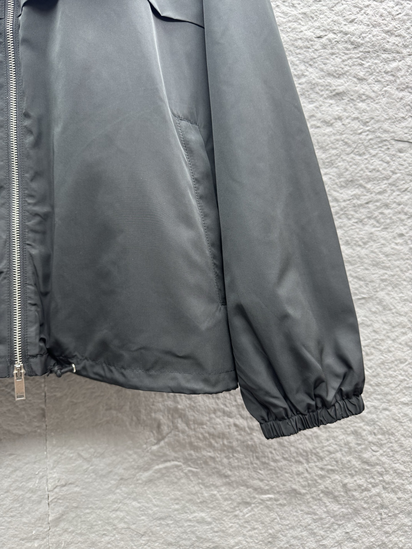 サンローラン「Saint Laurent」モノグラム プリント フーディッドジャケット