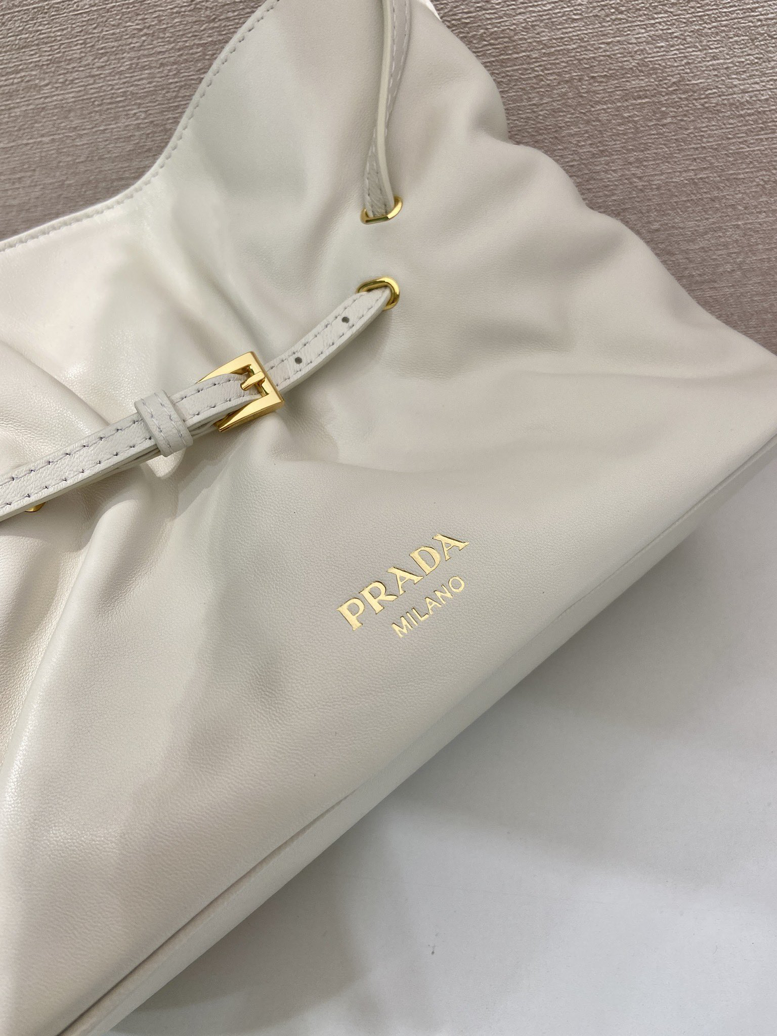 プラダ「Prada」Dada ショルダーバッグ