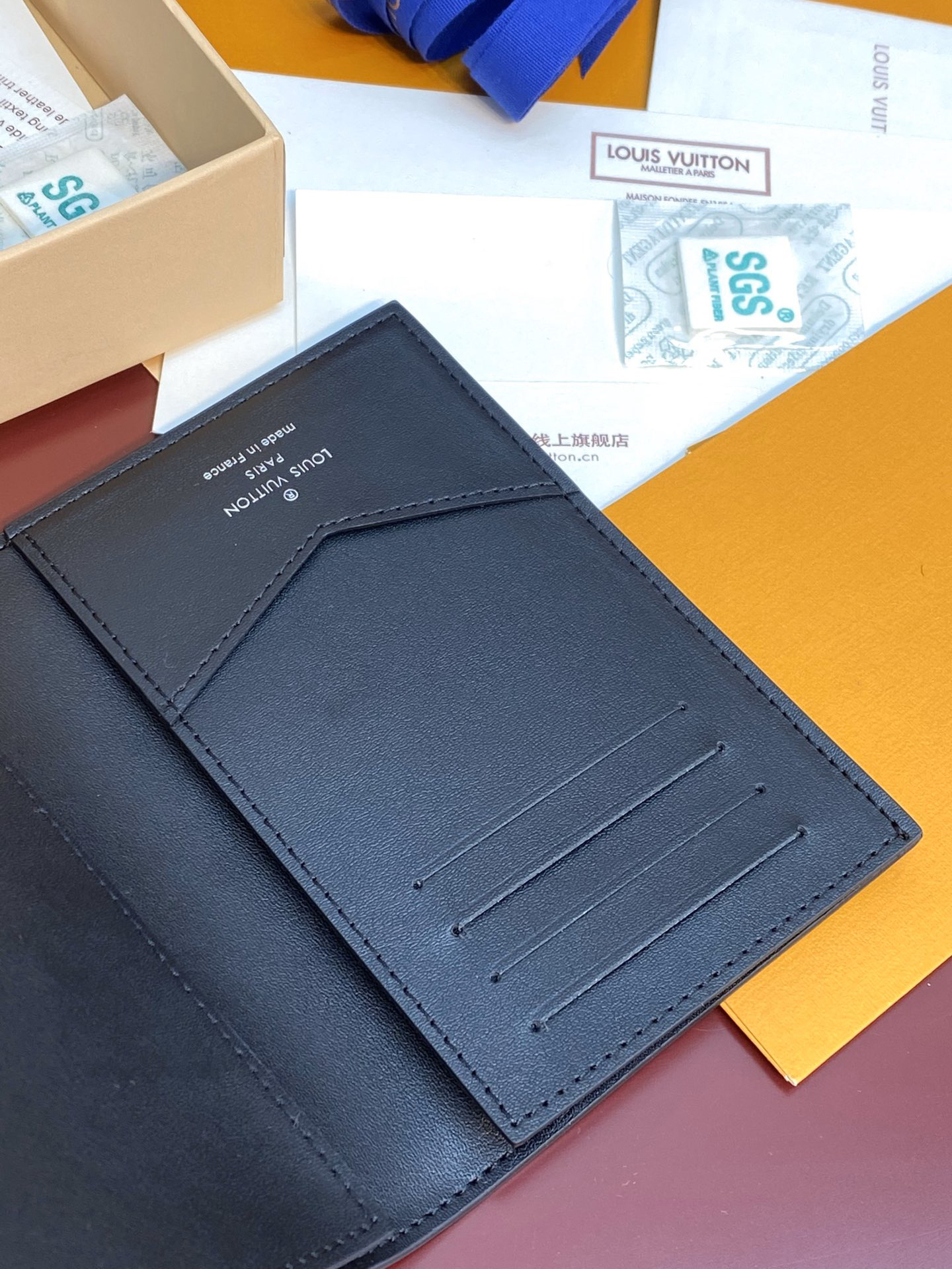 ルイ・ヴィトン「Louis Vuitton」パスポートカバー クーヴェルテュール･パスポール NM