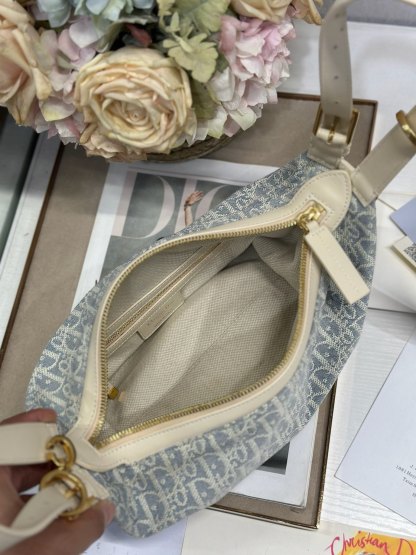 ディオール「Dior」 D-Journey ショルダーバッグ