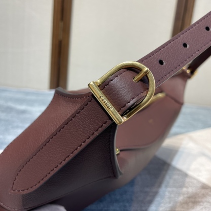 セリーヌ「Celine」AVA レザー ショルダーバッグ