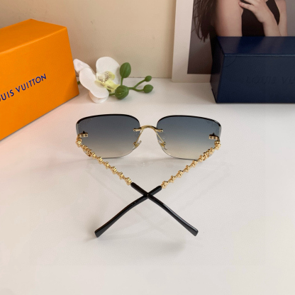 ルイ・ヴィトン「Louis Vuitton」Squared サングラス