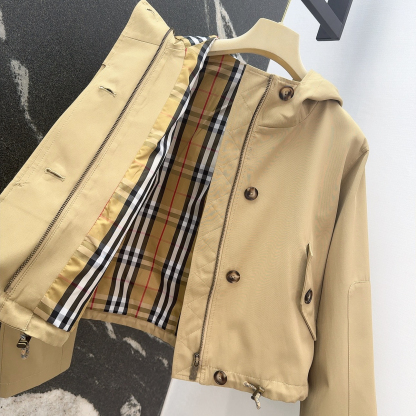 バーバリー「Burberry」25SS ショート フーデッド トレンチコート