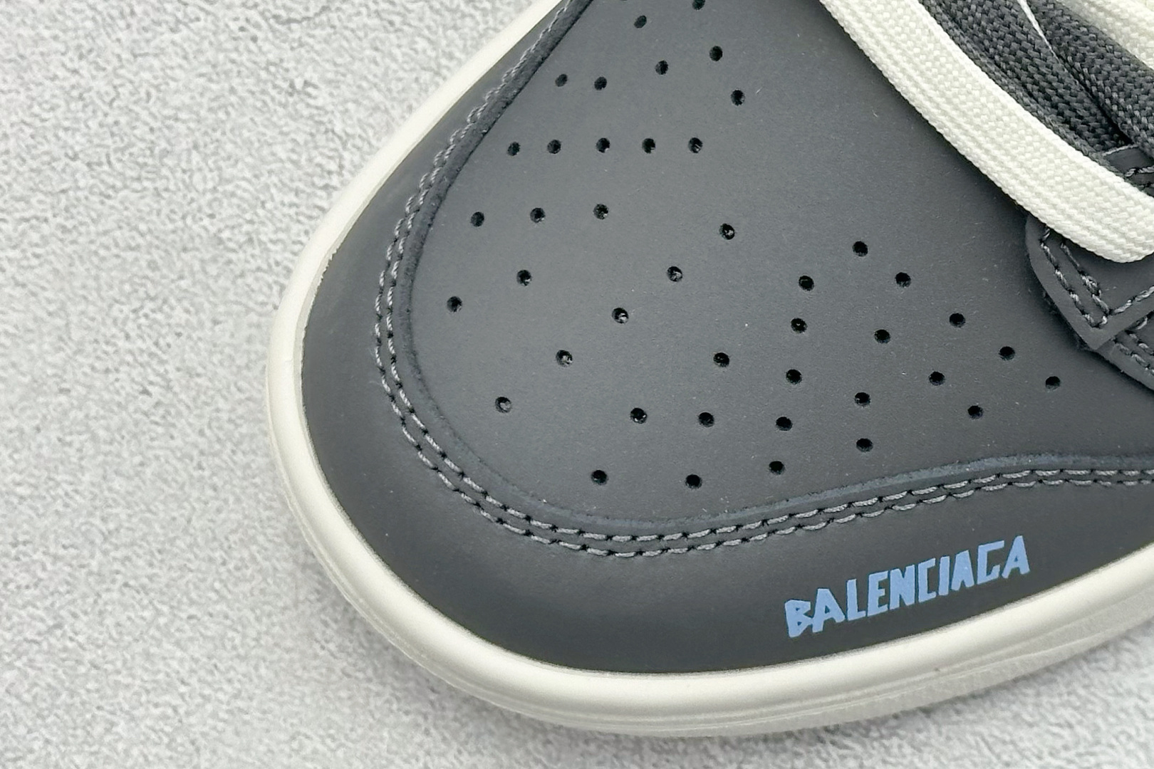 「コラボモデル」Balenciaga x NikeSB DUNK LOWグレーブルー ダブルスウッシュ スニーカー