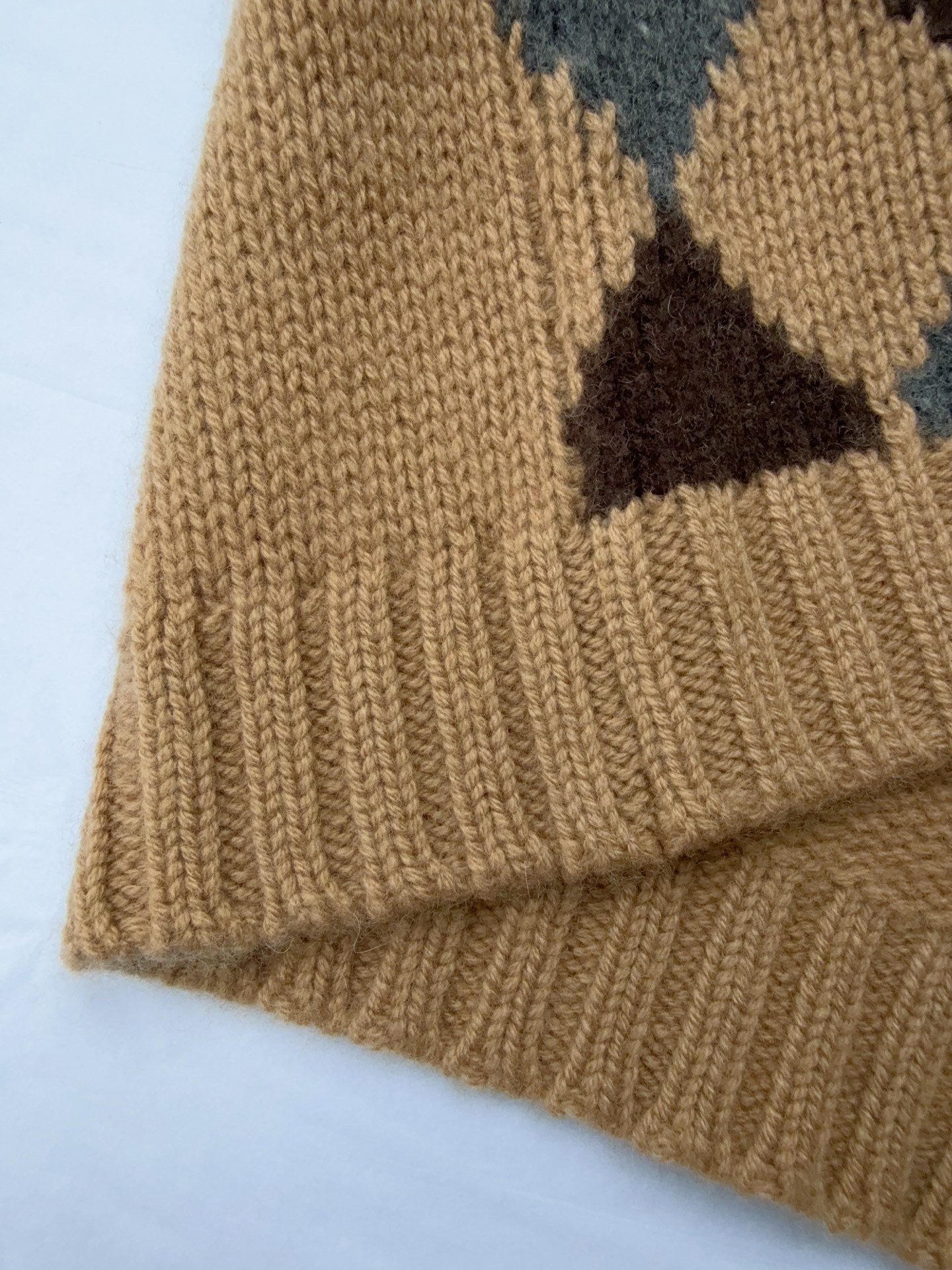 プラダ「Prada」カラーブロックジャカードニットトップ