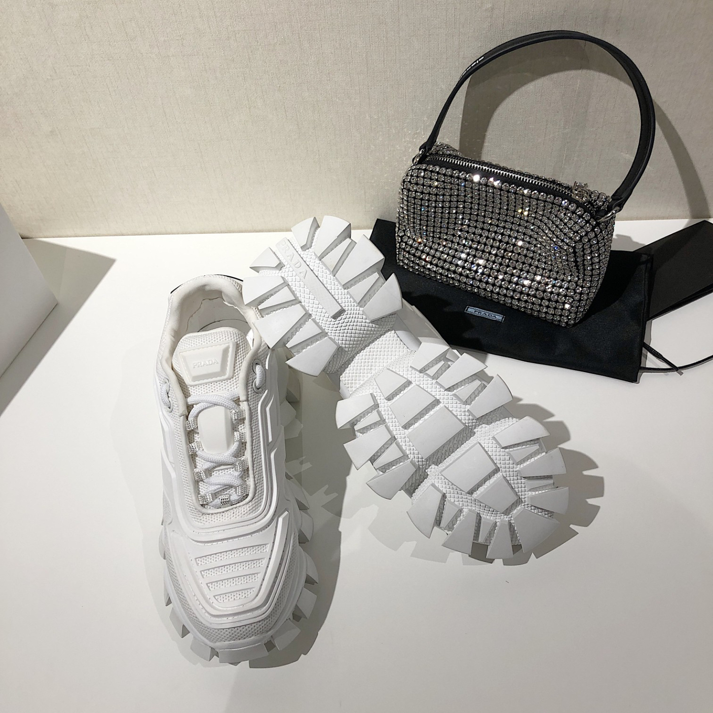 プラダ「Prada」 ディアドラ スニーカー