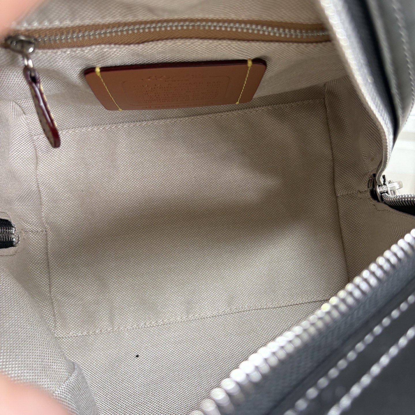 コーチ「Coach」CUBE ROGUE 20 ショルダーバッグ