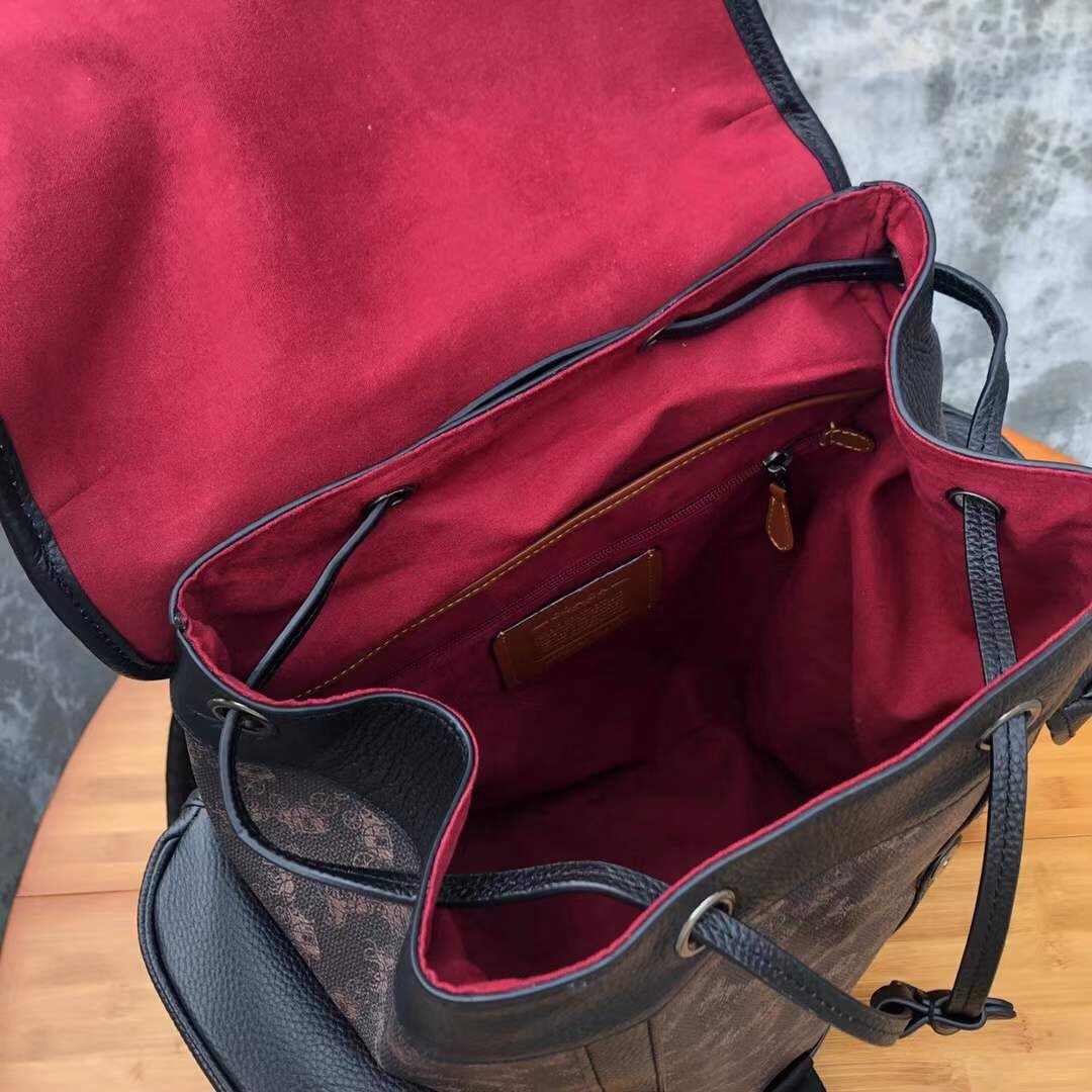 コーチ「Coach」HITCH キャロッサリュックサック