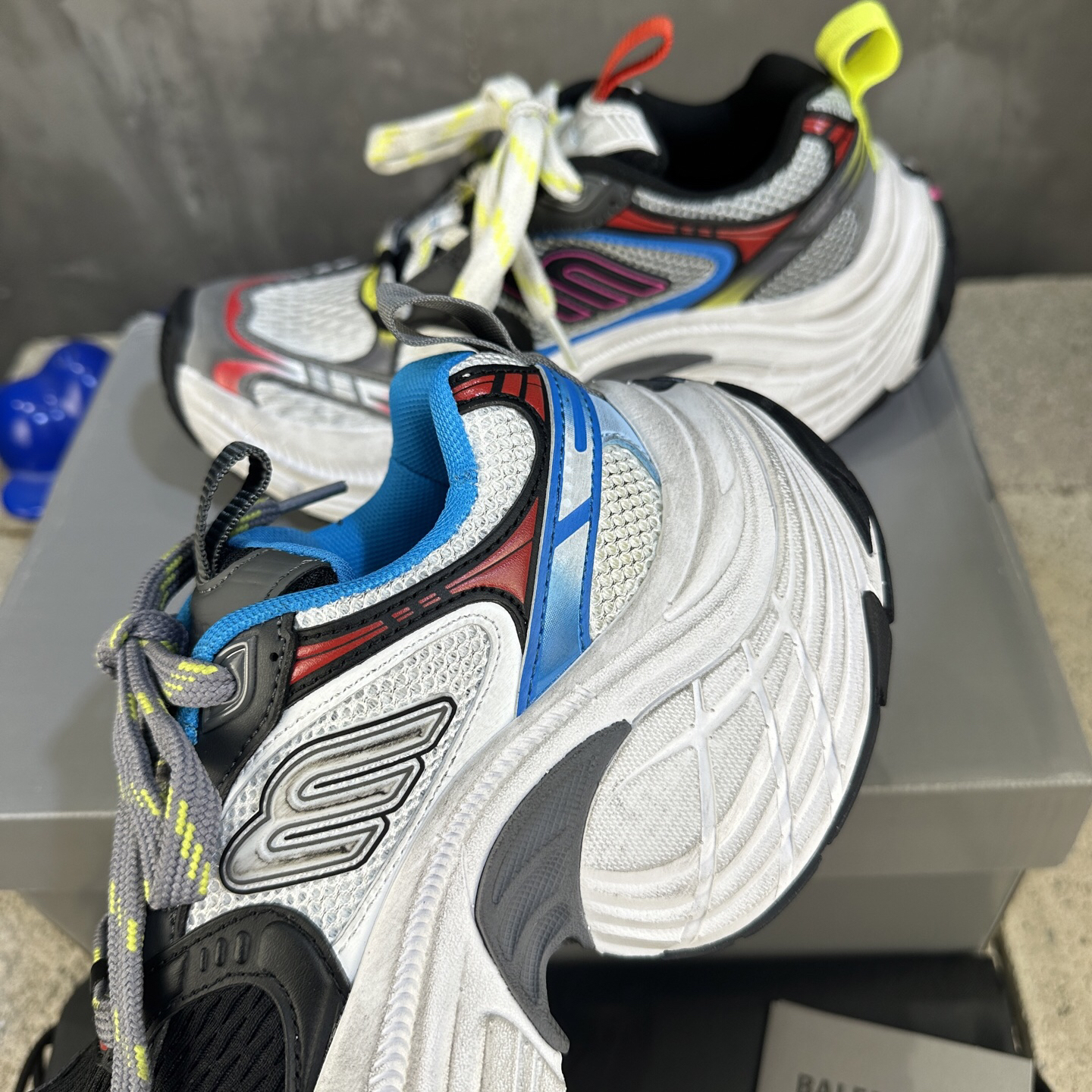 バレンシアガ「Balenciaga」25 ssトリプルs不良スニーカー