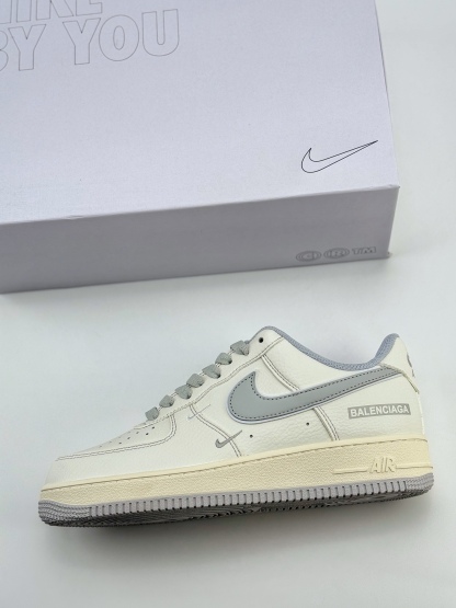 「コラボモデル」Balenciaga x NikeAir Force 1 Low 07 'Double Swoosh' スニーカー