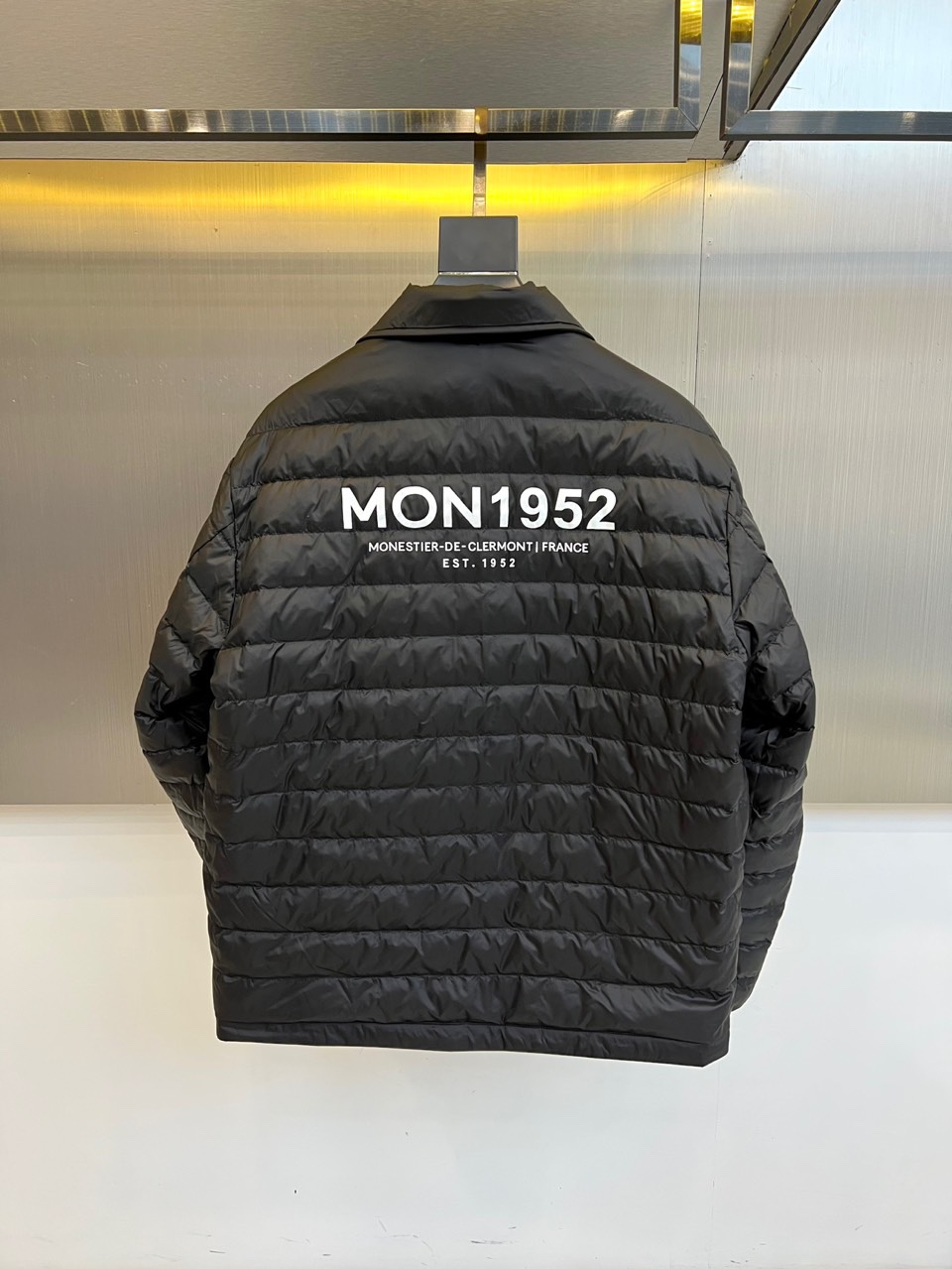 モンクレール「Moncler」リバーシブル ダウンジャケット