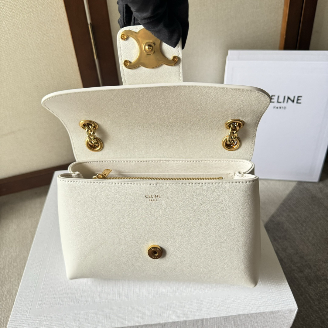 セリーヌ「Celine」TEEN VICTOIRE レザー ショルダーバッグ