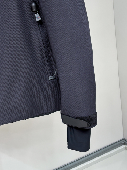 モンクレール「Moncler」Praz ショート ダウンジャケット