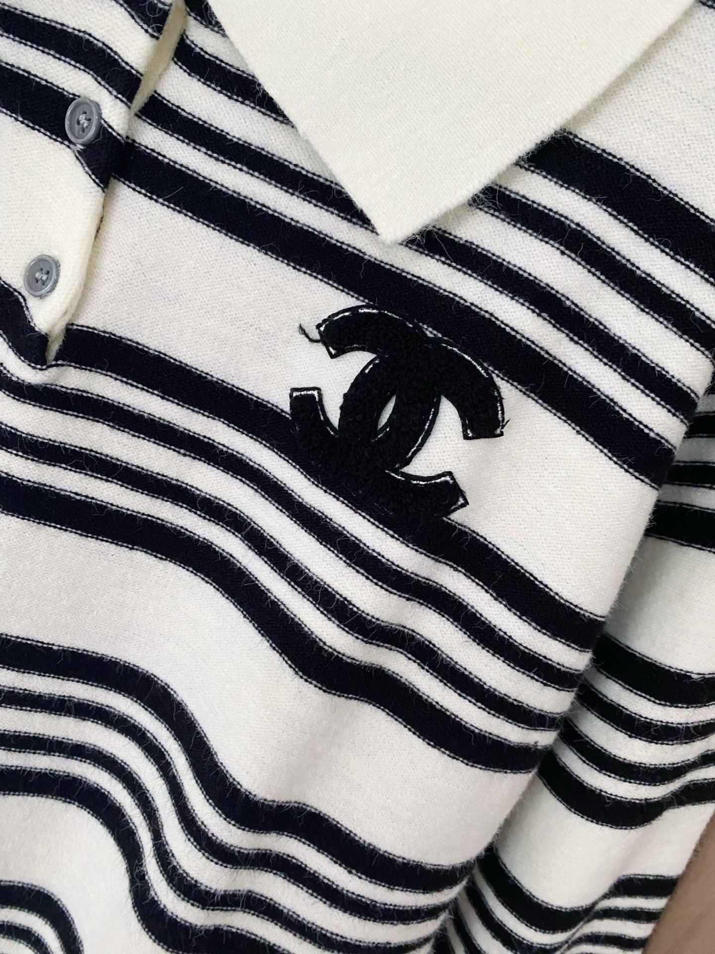 シャネル「Chanel」ストライプ カラー ニット セーター